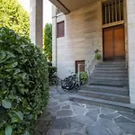 Rent In 1 * Côme