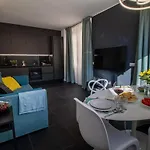 Rent In 1 Apartment *