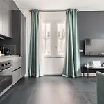 Rent In 1 * Como