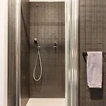 Rent In 1 * Como