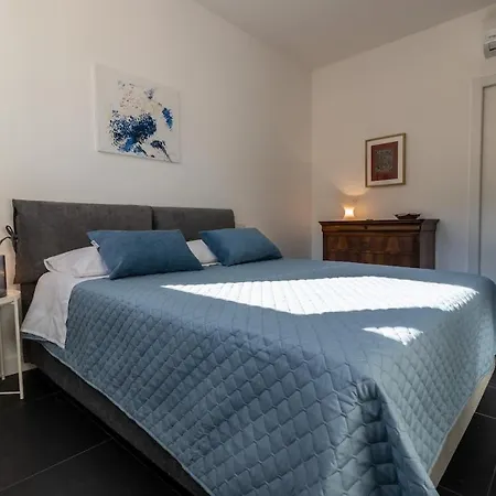 Rent In 1 Apartment *
