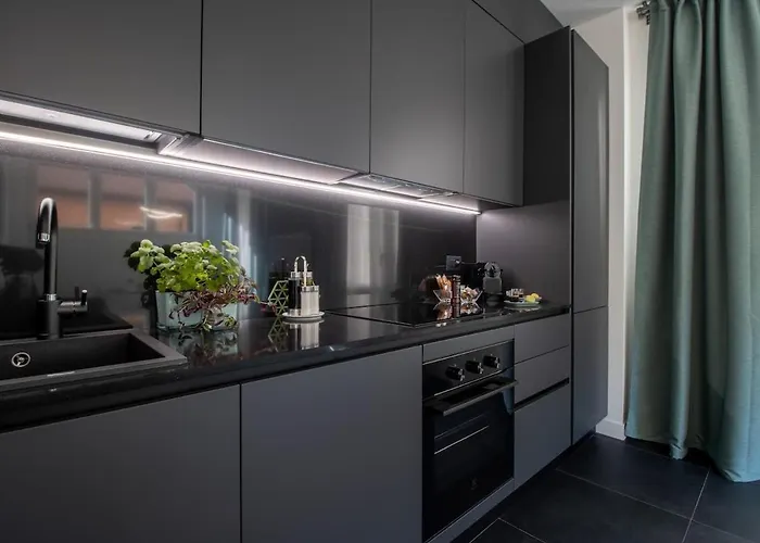Rent In 1 Como