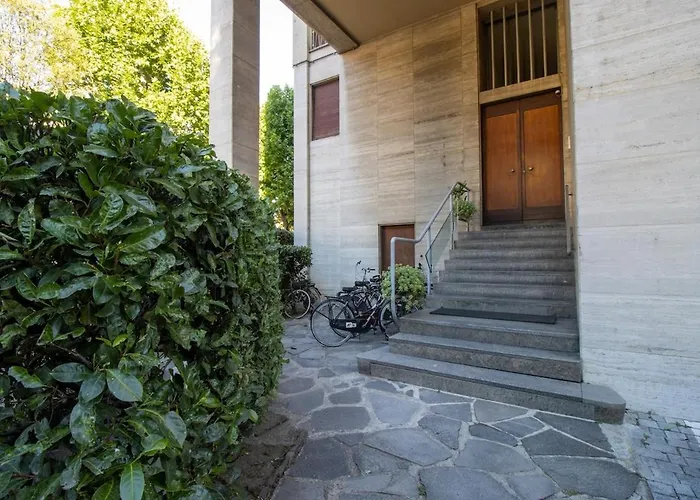 Rent In 1 * Como