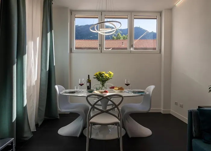 Apartment Rent In 1 Como